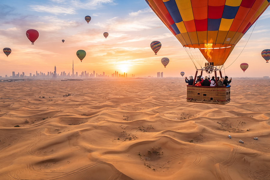 destinationimages_0003_Hot_air_balloons_over_desert_202607290200
