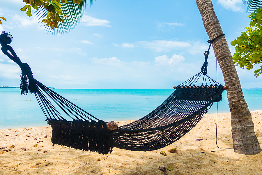 destinationimages_0011_empty-hammock-swing-around-beach-sea-ocean-with-white-cloud-blue-sky-travel-vacation